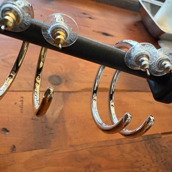 2 PAIRS VINTAGE SWAROVSKI HOOP EARRINGS GOLD & SILVER CLEAR PAVE CRYSTALS - Picture 5 of 13